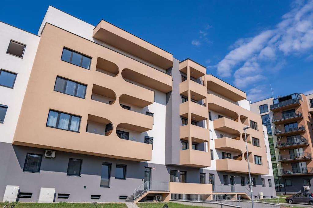 Comfort 15H Dunajská Streda Exterior foto